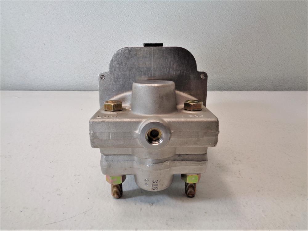 Foxboro 0 1500 PSI Pressure Transmitter 11GMDS2